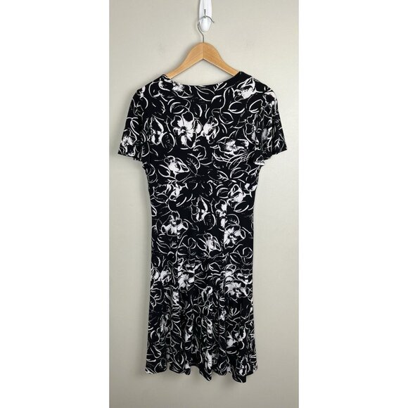 Chaps Women's Dress‎ Size M Black White Floral Flutter Sleeves - Picture 4 of 6